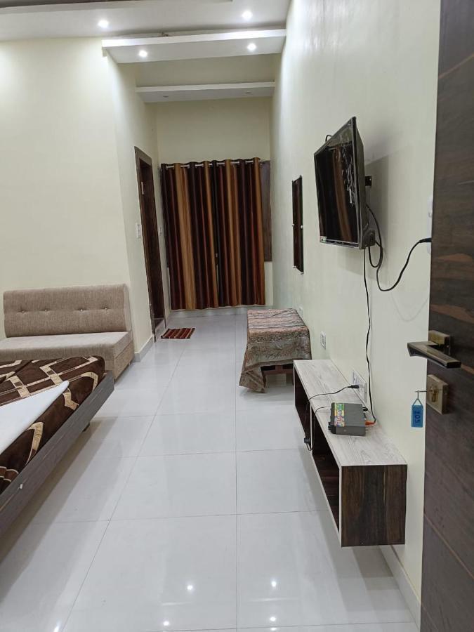 Hotel Parag Palace Jabalpur Extérieur photo